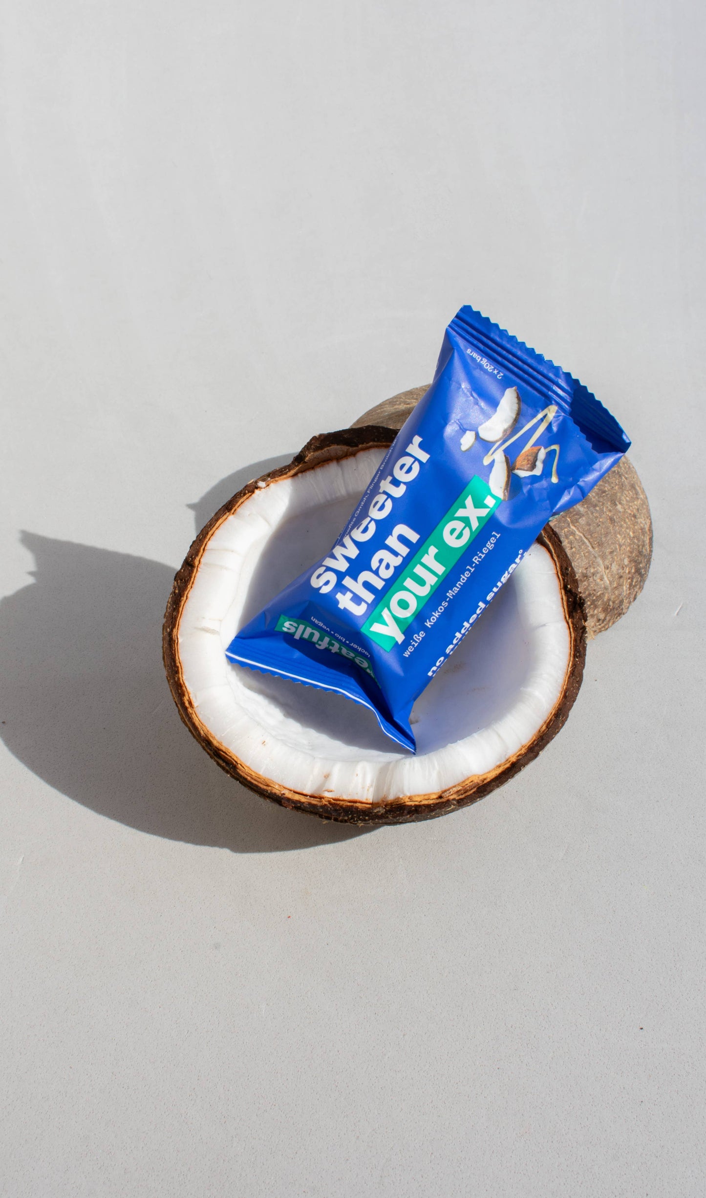 White chocolate coconut almond bar organic + vegan + gluten-free