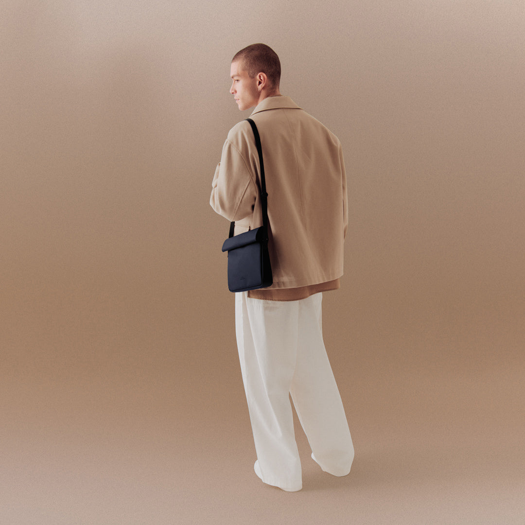 Javen Shoulder bag - Lotus infinity - Dark navy