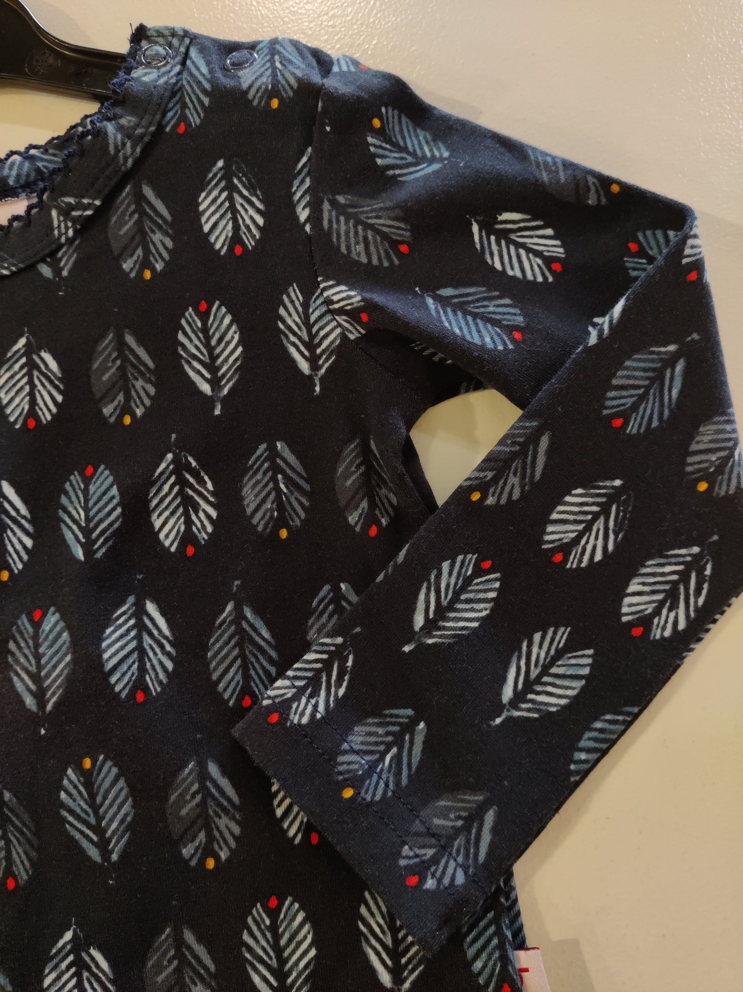 OUTLET - Longsleeve - Feather